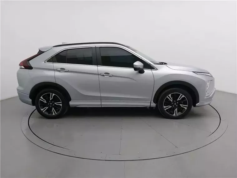 Mitsubishi Eclipse Cross Prata 15