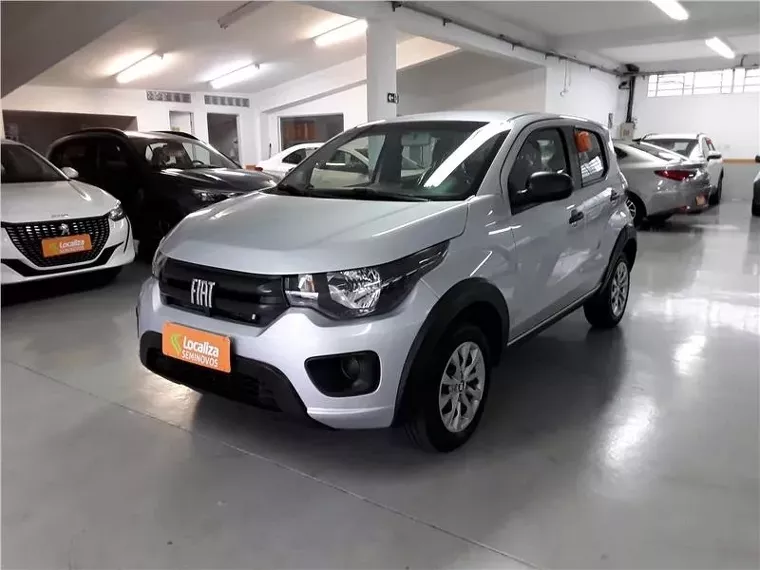 Fiat Mobi Prata 5