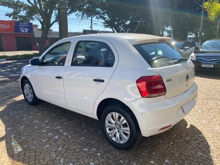 Volkswagen Gol Branco 7