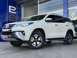 Toyota Hilux SW4