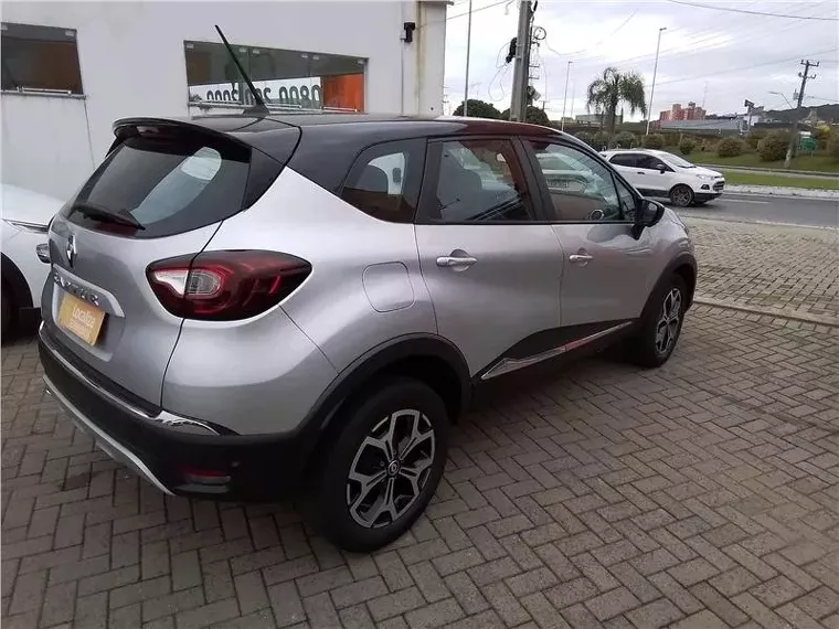 Renault Captur Prata 8