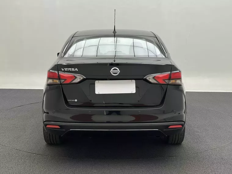 Nissan Versa Preto 2