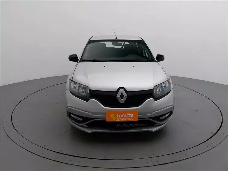 Renault Sandero Prata 16