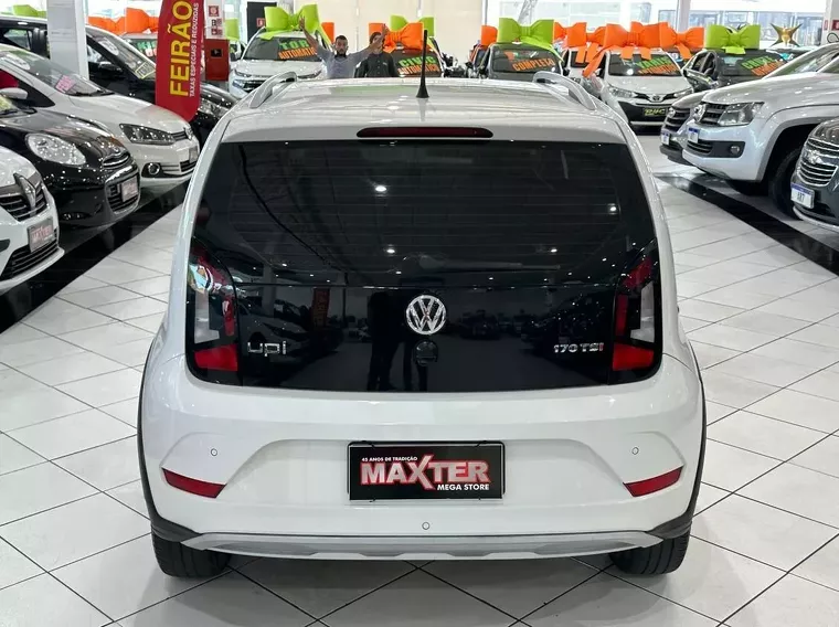 Volkswagen UP Branco 7