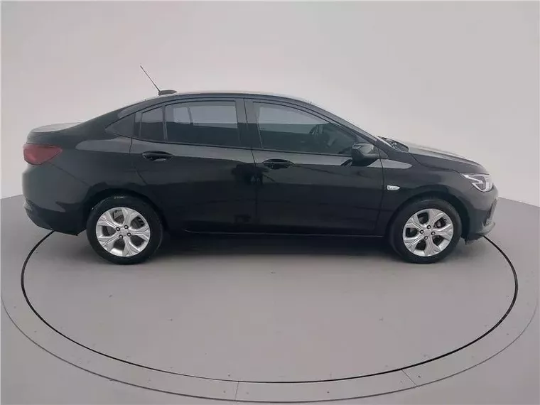 Chevrolet Onix Preto 14