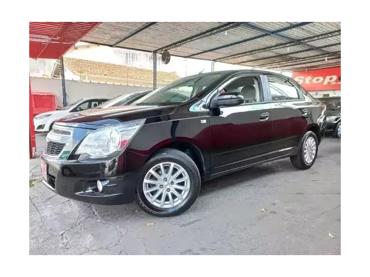 Chevrolet Cobalt Preto 5