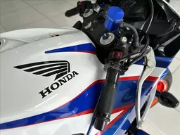 CBR 600