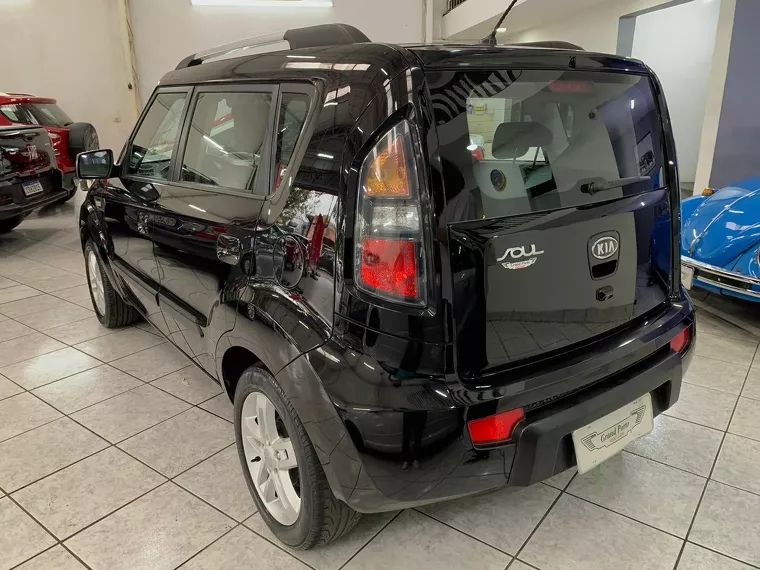 KIA Soul Preto 8