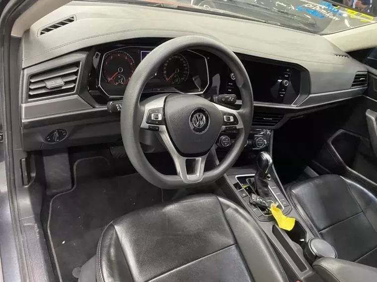 Volkswagen Jetta Cinza 19