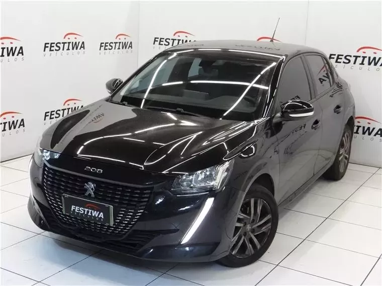 Peugeot 208 Preto 8