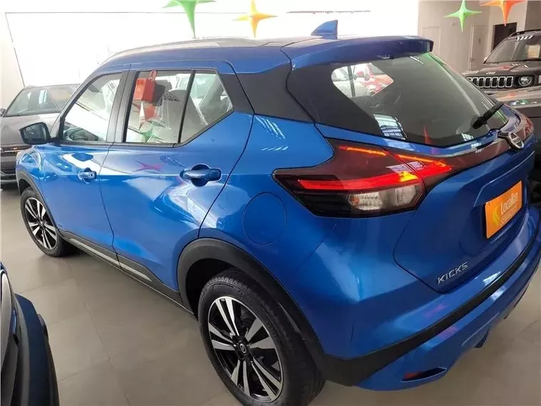 Nissan Kicks Azul 3