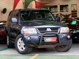 Mitsubishi Pajero Full