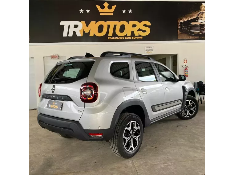 Renault Duster Prata 13