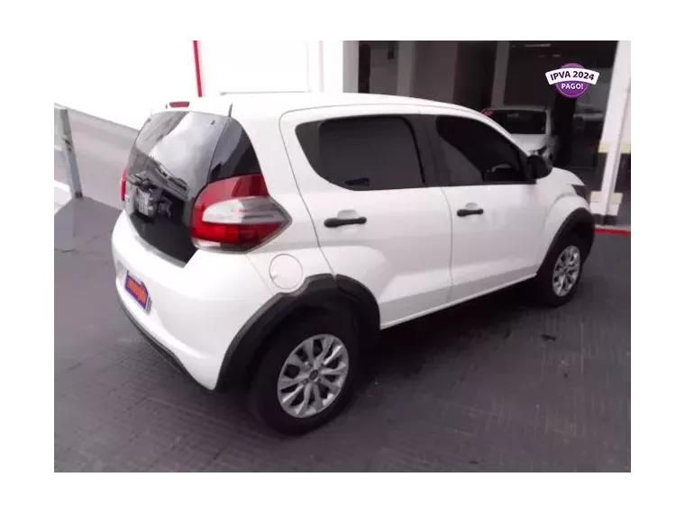 Fiat Mobi Branco 6