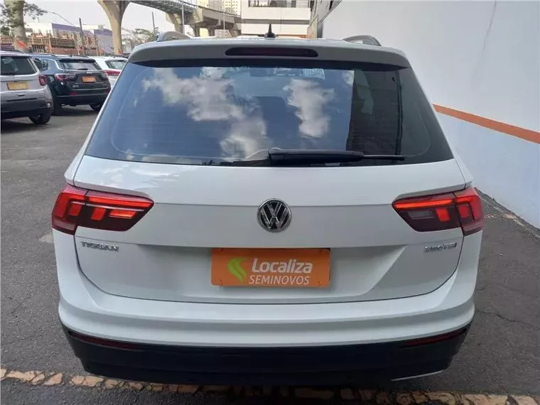 Volkswagen Tiguan Branco 13