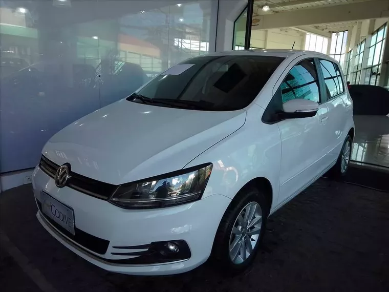 Volkswagen Fox Branco 11