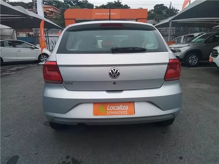 Volkswagen Gol Prata 9