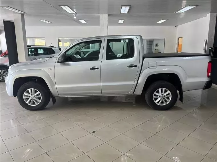 Volkswagen Amarok Prata 1