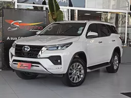 Toyota Hilux SW4