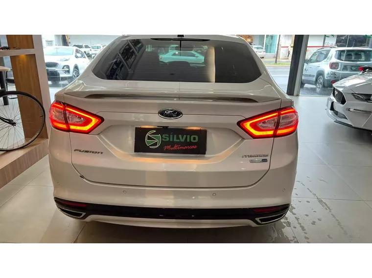 Ford Fusion Branco 20