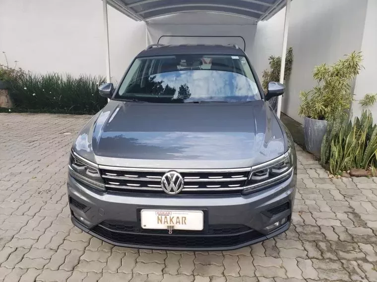 Volkswagen Tiguan Cinza 11