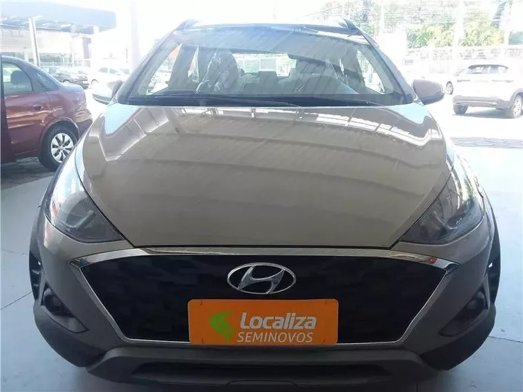 Hyundai HB20X Prata 1