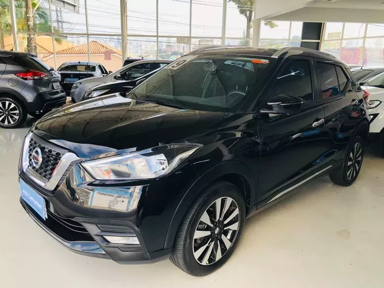 Nissan Kicks Preto 1