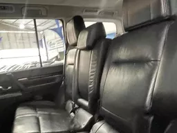 Mitsubishi Pajero Full