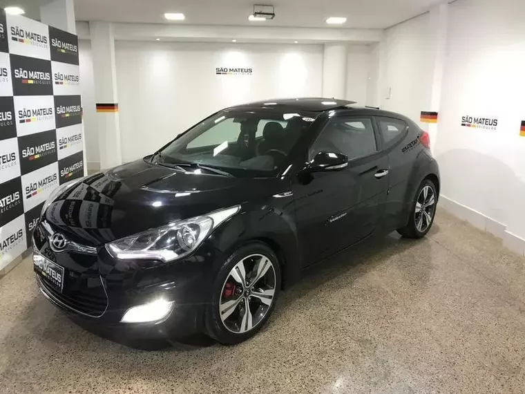 Hyundai Veloster Preto 6