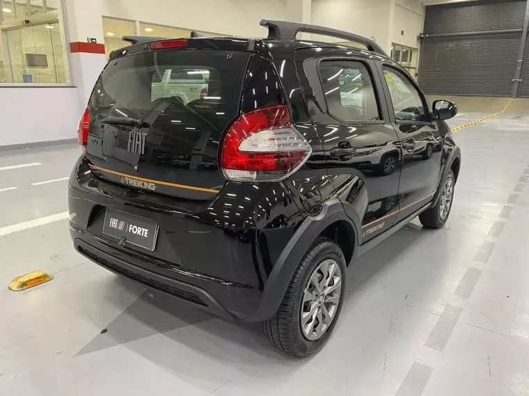 Fiat Mobi Preto 6