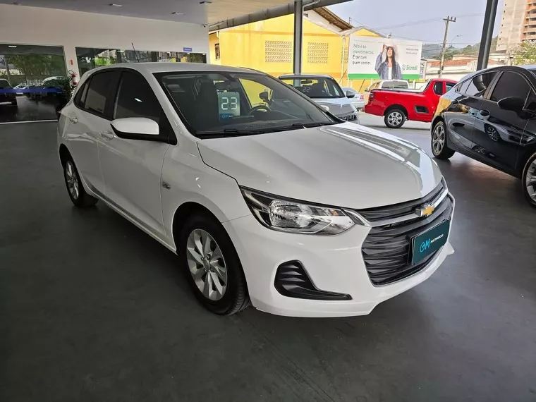 Chevrolet Onix Branco 5