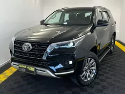Toyota Hilux SW4