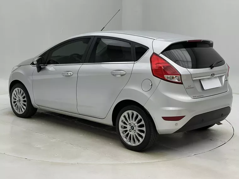 Ford Fiesta Prata 7