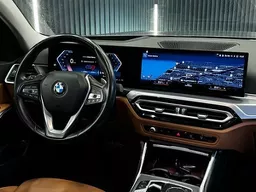 BMW 320i