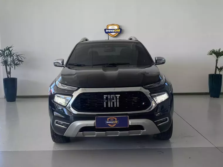 Fiat Toro Preto 18