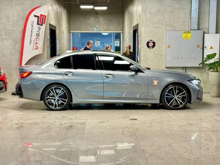 BMW 320i Cinza 4