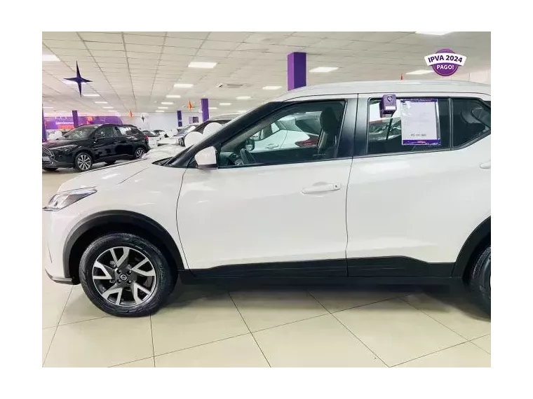 Nissan Kicks Branco 2