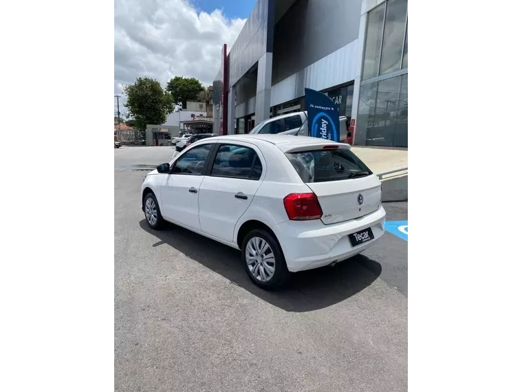 Volkswagen Gol Branco 5