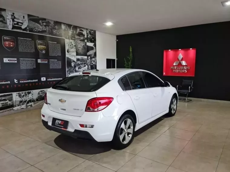 Chevrolet Cruze Branco 16