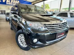 Hilux SW4