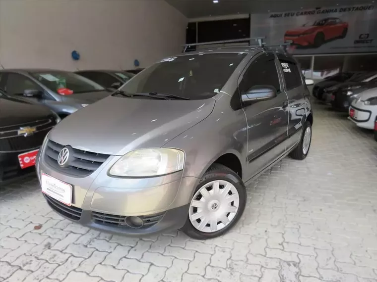 Volkswagen Fox Cinza 1