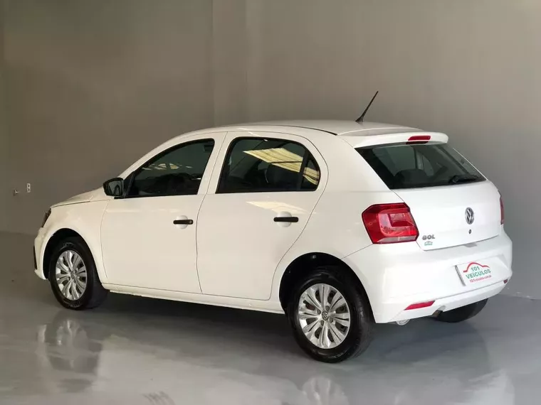 Volkswagen Gol Branco 4