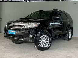 Toyota Hilux SW4