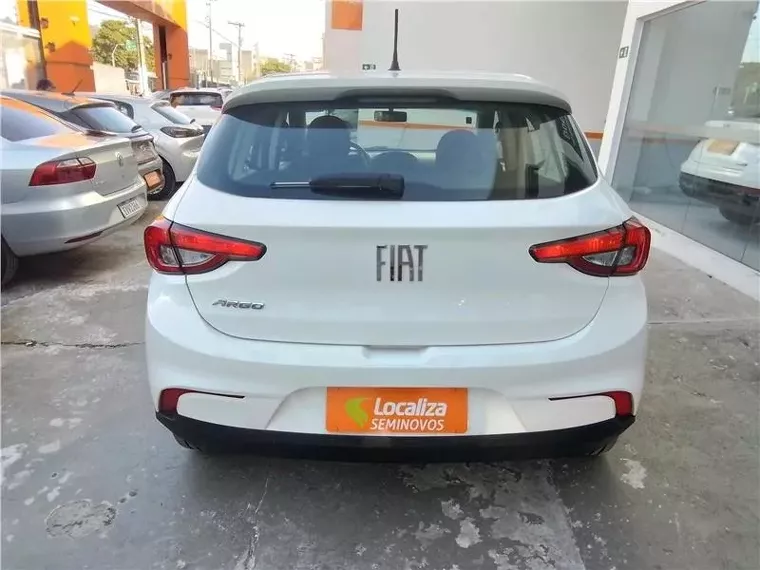 Fiat Argo Branco 17