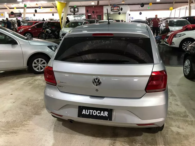 Volkswagen Gol Prata 2