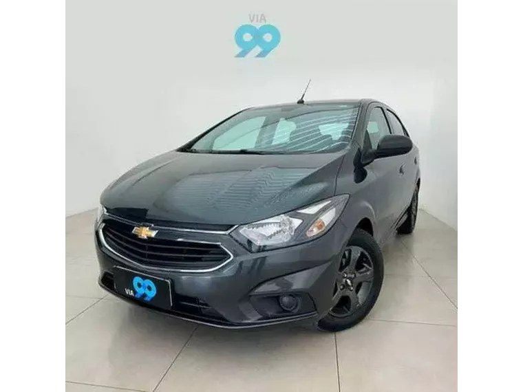 Chevrolet Onix Cinza 2