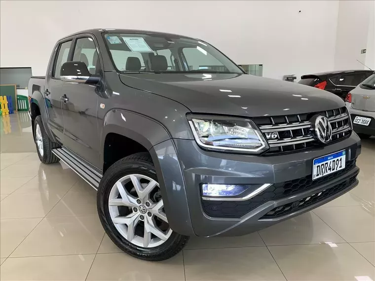 Volkswagen Amarok Cinza 13