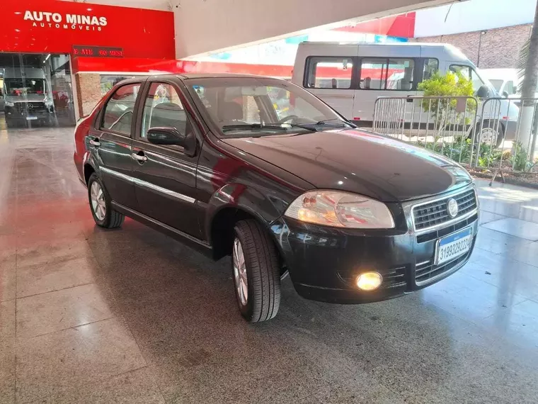 Fiat Siena Preto 12