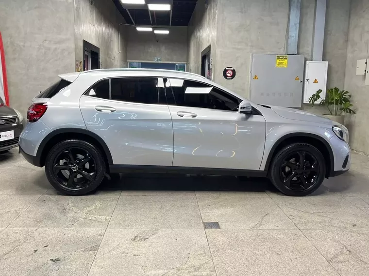 Mercedes-benz GLA 200 Prata 4