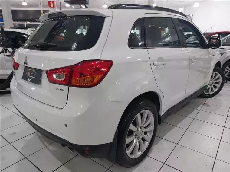 Mitsubishi ASX Branco 9